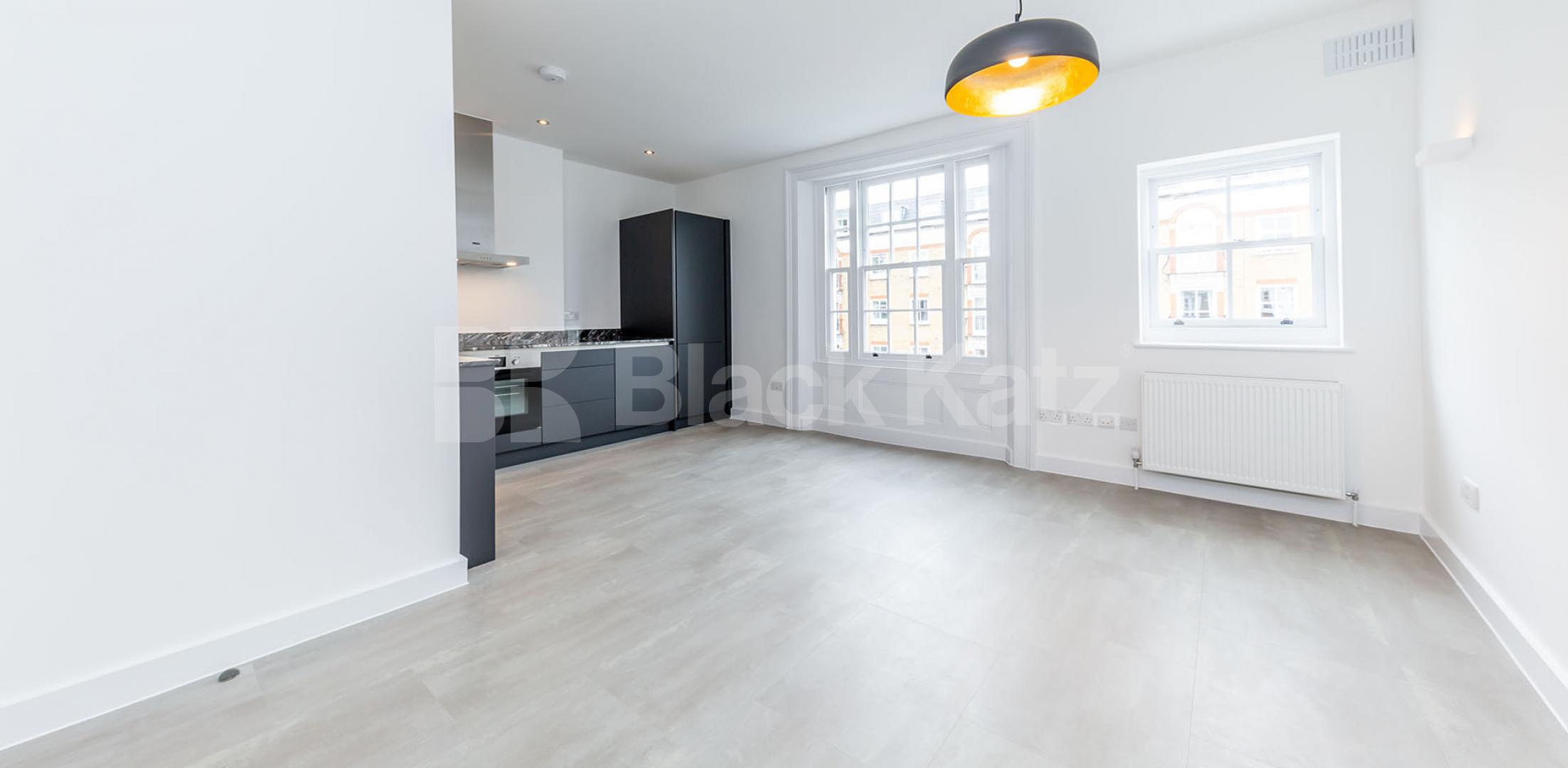 			NEWLY REFURBISHED & ROOF TERRACE! , 1 Bedroom, 1 bath, 1 reception Flat			 York Way, CAMDEN